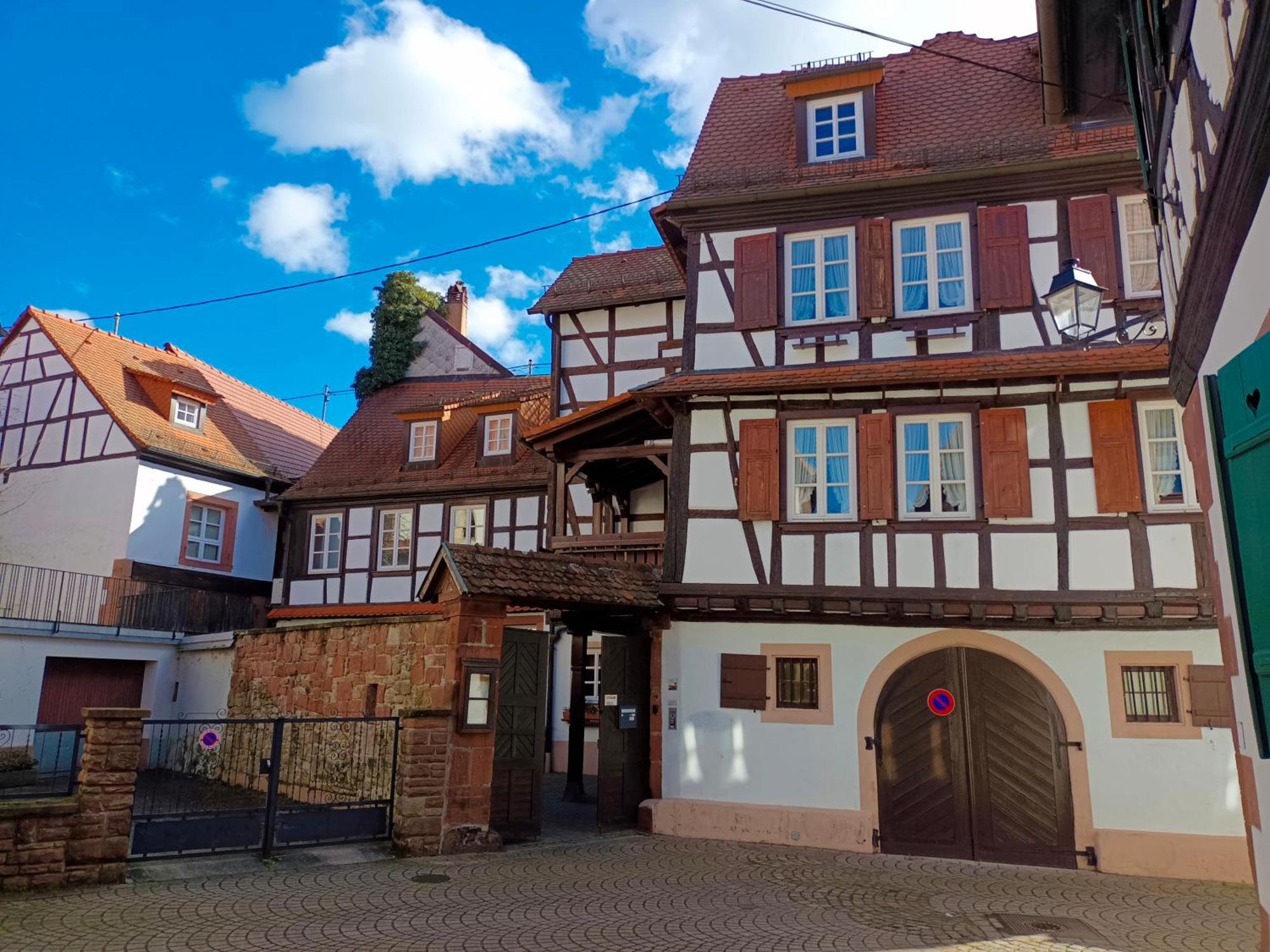 Maison A Colombages Wissembourg Exterior photo